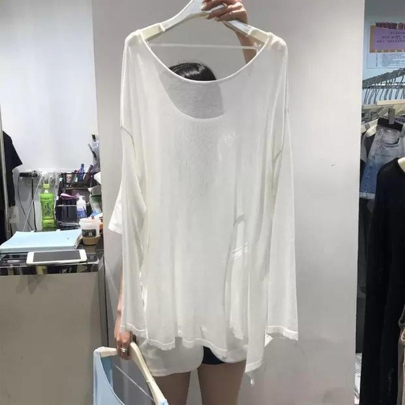 Bras Sets Fat Mm200 Catties Loose Large Size Is Thin Round Neck Open Back Section Slightly Transparent Slits Long Sleeves SunscreenBras, Black
Bras Sets Fat Mm200 Catties Loose Large Size Is Thin Round Neck Open Back Section Slightly Transparent Slits Long Sleeves SunscreenBras, Black