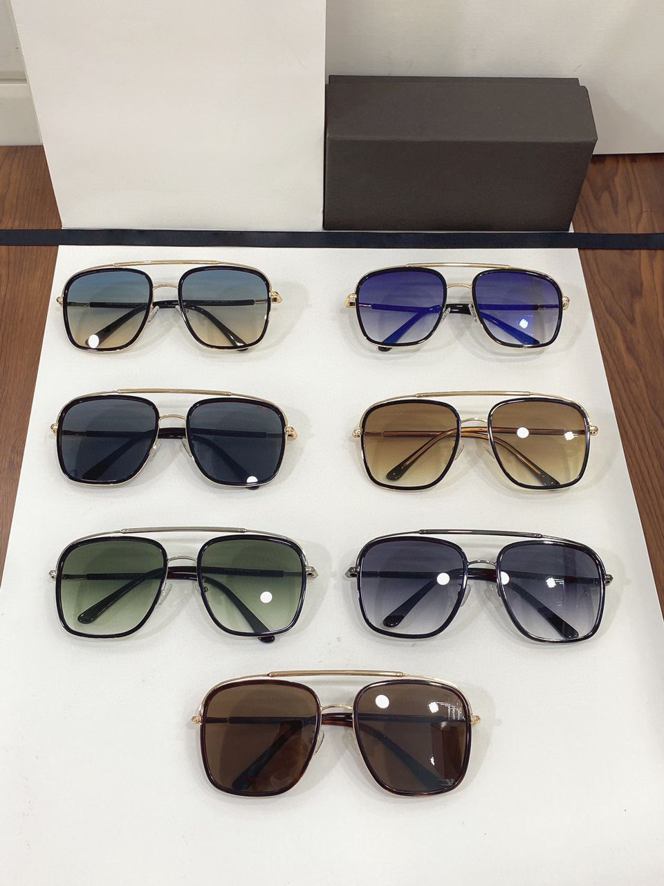 Men Sunglasses For Women Latest Selling Fashion Sun Glasses Mens Sunglass Gafas De Sol Top Quality Glass UV400 Lens With case 0985
Men Sunglasses For Women Latest Selling Fashion Sun Glasses Mens Sunglass Gafas De Sol Top Quality Glass UV400 Lens With case 0985