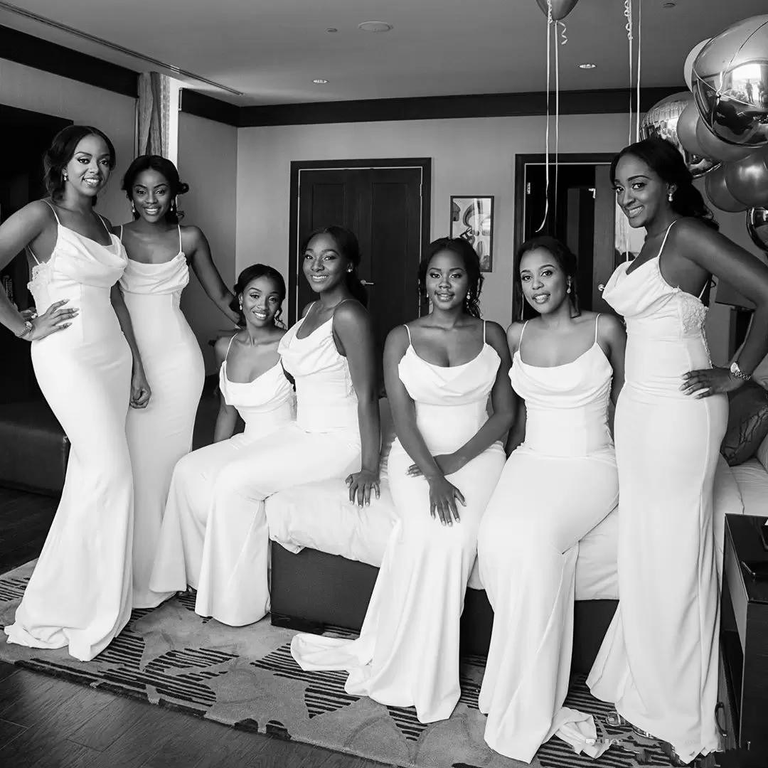 2022 African White Mermaid Long Bridesmaid Dresses Spaghetti Straps Sexy Open Back Maid Of Honor Gowns Elegant Wedding Guest Party Sweep Train