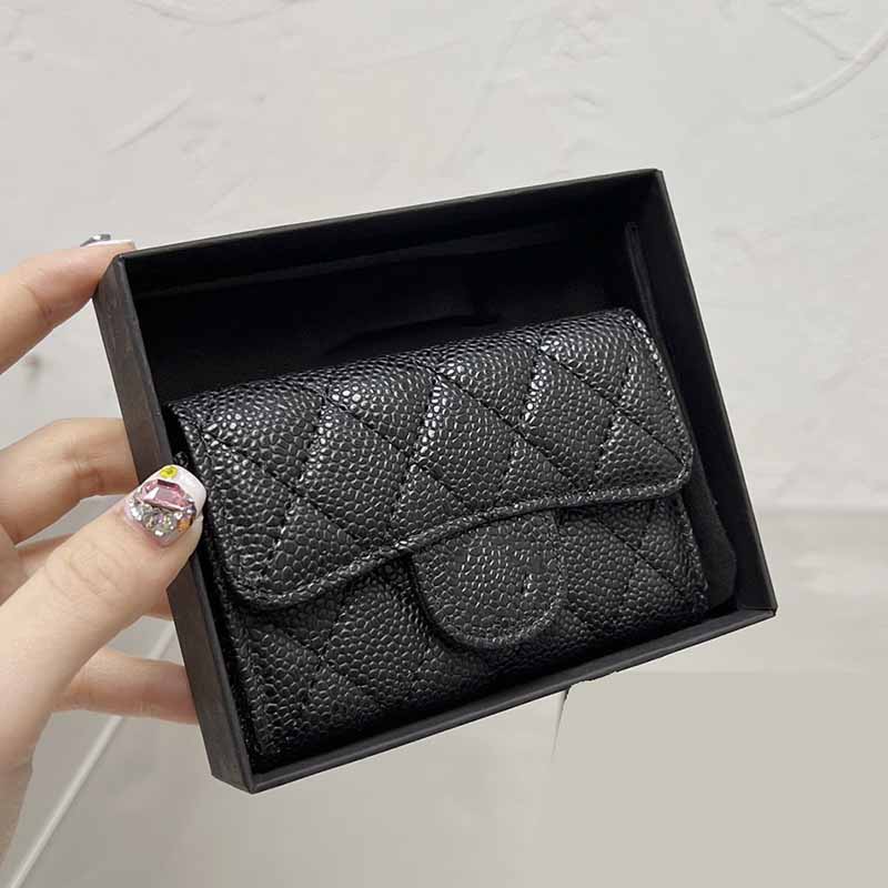 10CM Women Mini Designers Wallets Black Caviar/Sheepskin Flap Designer Bags Gold-Tone/Silver Diamond Quilting Inside Coin Purse Card Case Wallets Pack For Womens ZH, Black caviar golden
10CM Women Mini Designers Wallets Black Caviar/Sheepskin Flap Designer Bags Gold-Tone/Silver Diamond Quilting Inside Coin Purse Card Case Wallets Pack For Womens ZH, Black caviar golden
