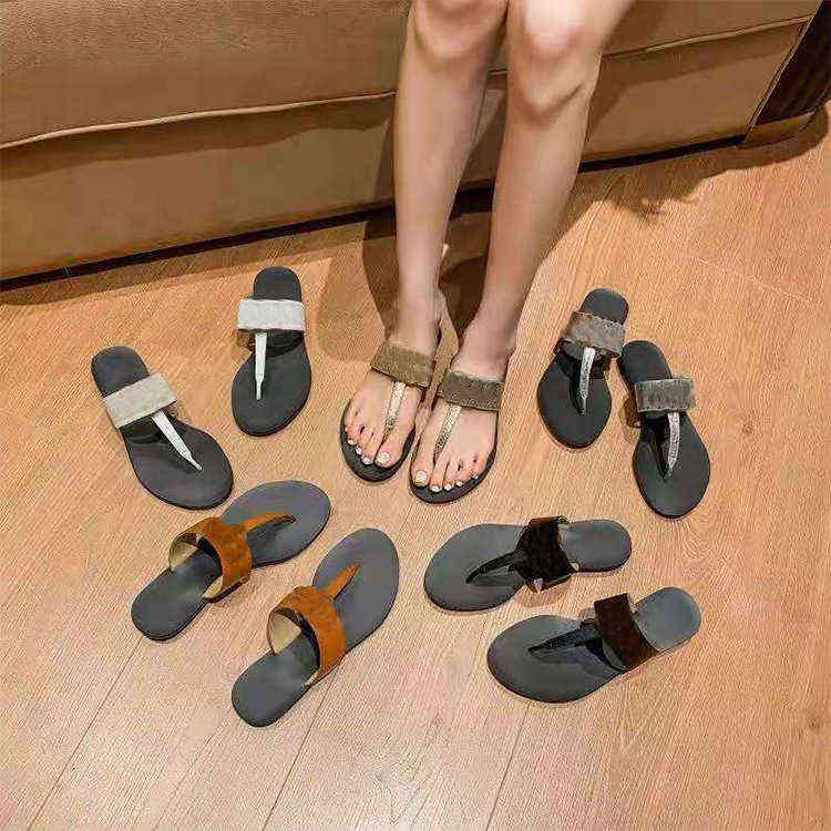 g Family Word Slipper Sandals Female Metal Buckle Open Toe Comfortable Soft Bottom Clip Flat Summer Fairy Style Foot, White
g Family Word Slipper Sandals Female Metal Buckle Open Toe Comfortable Soft Bottom Clip Flat Summer Fairy Style Foot, White