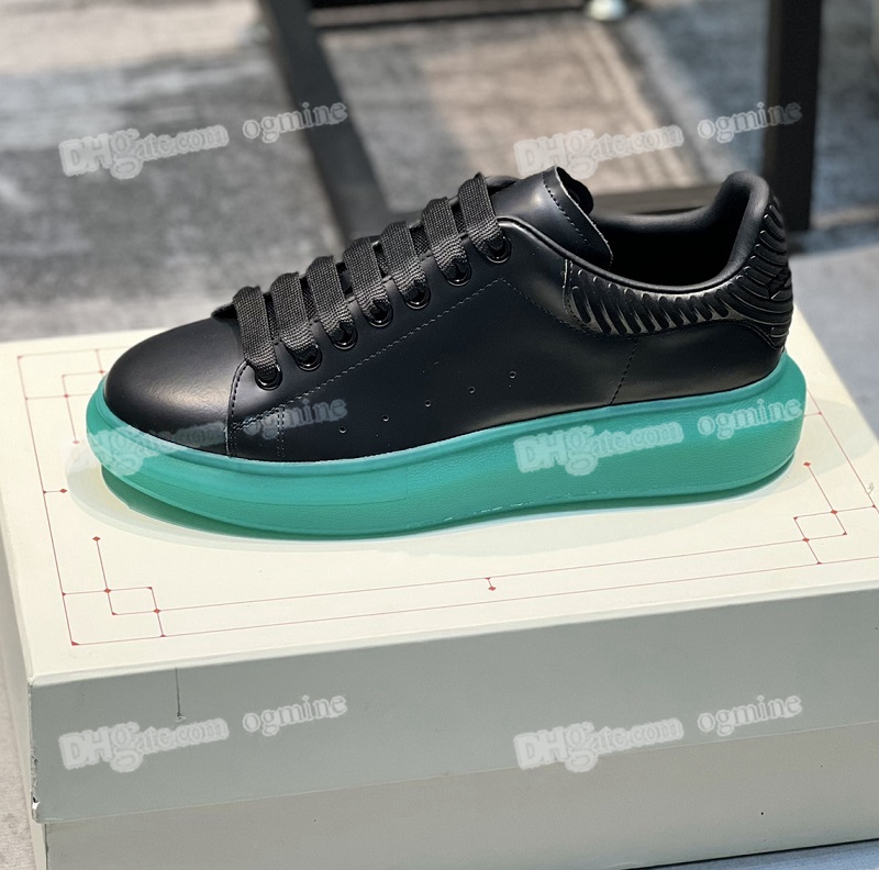 Men Running Shoe Designer Woman Leather Platform Oversized Sneakers White Black mens womens Luxury Excellent design collocation bump mapping Casual Shoes 35-45, Hello
Men Running Shoe Designer Woman Leather Platform Oversized Sneakers White Black mens womens Luxury Excellent design collocation bump mapping Casual Shoes 35-45, Hello