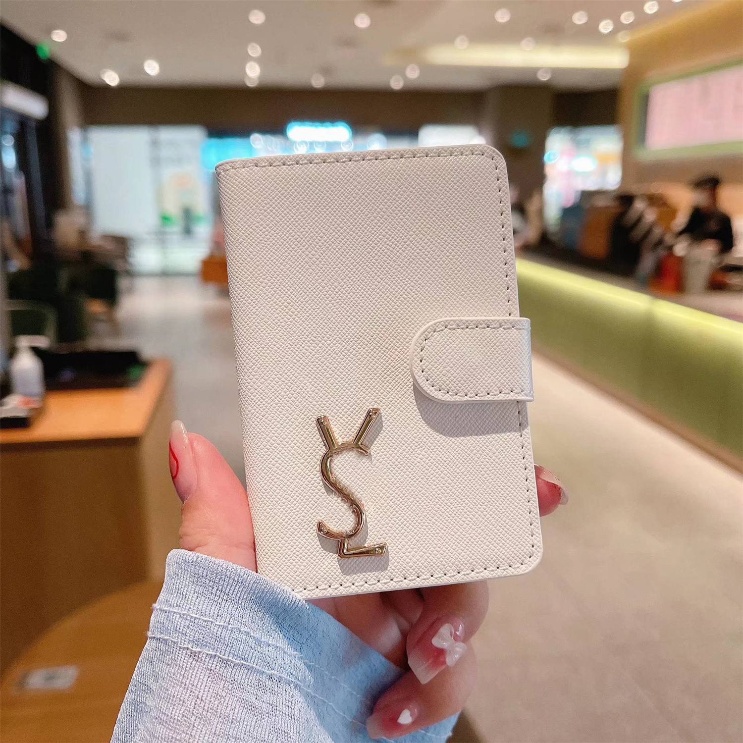 Luxury Designer Credit Fashion Women Card Holders Mini Wallet High Quality Genuine Leather Men Coin Purse Color Card Holder
Luxury Designer Credit Fashion Women Card Holders Mini Wallet High Quality Genuine Leather Men Coin Purse Color Card Holder