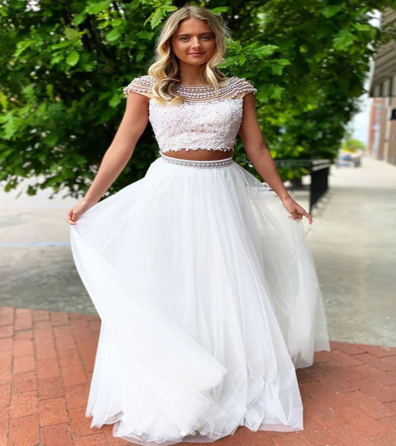 Luxury Two Piece White Prom Dresses With Pearls Sexy A Line Tulle Full Length Evening Dress 2022 Backless Crop Top Lace Formal Party Gowns Women Vesti
