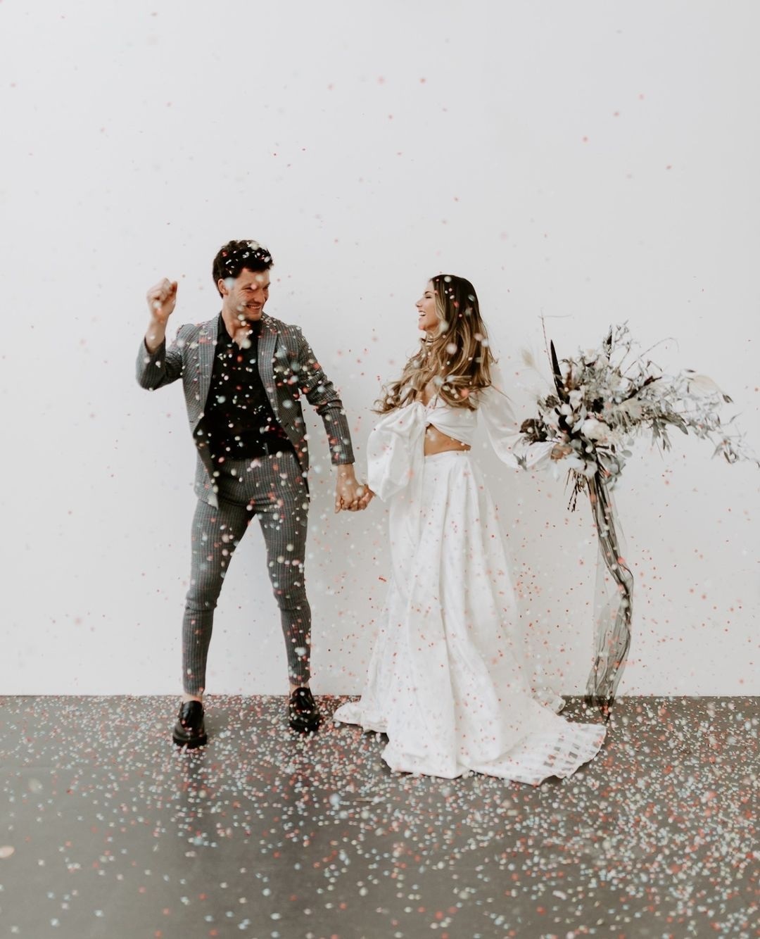 Two Pieces Bohemian Wedding Dresses Crop Top Long Sleeve 2022 Outdoor Western Country Cowgirl Bridal Gowns vestidos de novia