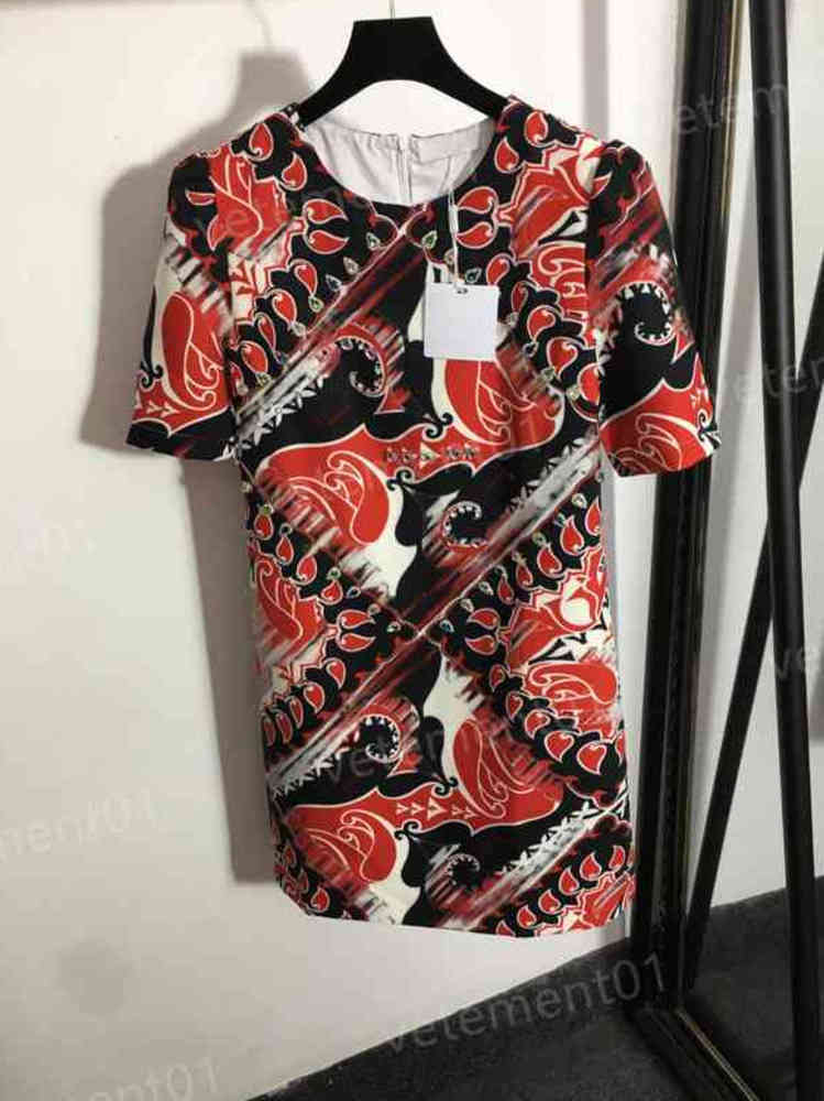 Designer Womens Dresses Heavy Duty Stud Drill Vintage Print Casual Short Sleeve Dress Women Luxury Summer Party Dresses 0912
Designer Womens Dresses Heavy Duty Stud Drill Vintage Print Casual Short Sleeve Dress Women Luxury Summer Party Dresses 0912