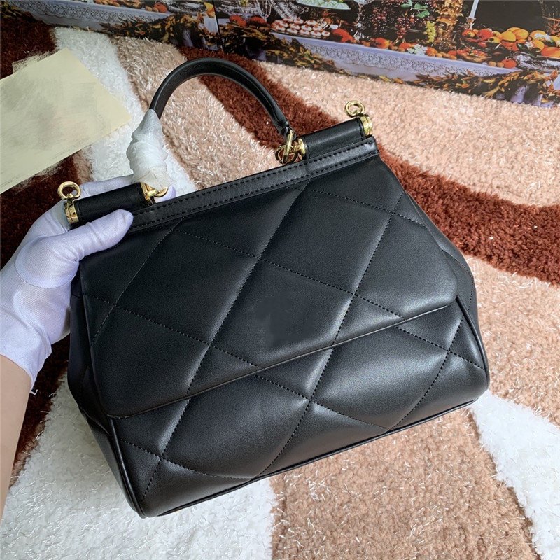 New Top quality genuine leather bag womens High capacity handbag pure color elegant and simple style bags classic design handbags nice, Black
New Top quality genuine leather bag womens High capacity handbag pure color elegant and simple style bags classic design handbags nice, Black
