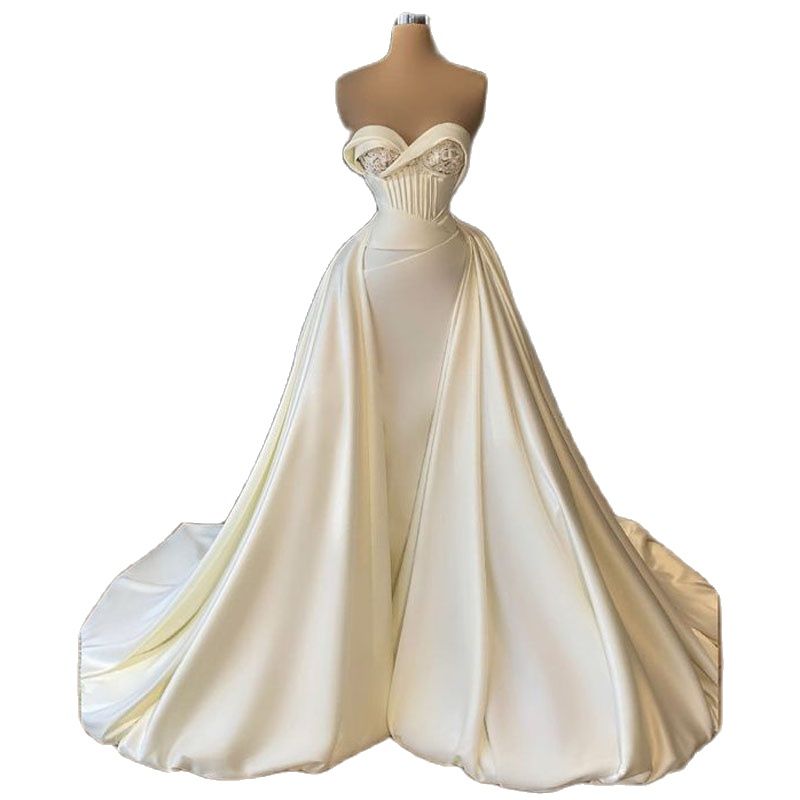 Elegant Luxury Wedding Gowns Sweetheart Sleeveless Long Sweep Train Women Formal Bride Dresses Plus Size