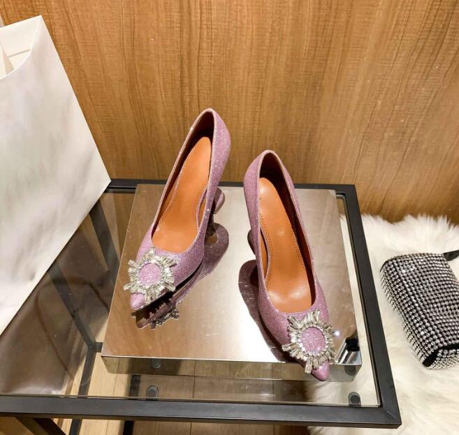 2023 Designer sandals high heeled shoes Amina muaddi Begum bow Crystal-Embellished buckle pointed toesl sunflower sandal summer footwear 10cm Dinner dress shoes
2023 Designer sandals high heeled shoes Amina muaddi Begum bow Crystal-Embellished buckle pointed toesl sunflower sandal summer footwear 10cm Dinner dress shoes