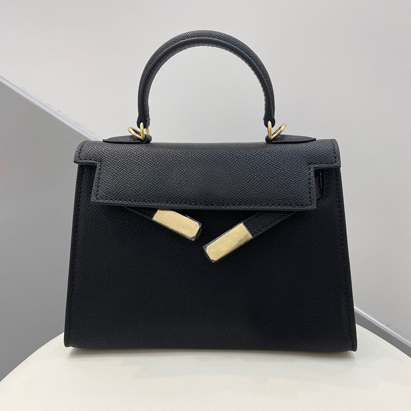 Women Designer bags bring Shoulder Strap pochette Vintage Leather One Shoulder Messenger Bag Multicolor Tote Luxury Saddle handbags for womens Purse 25cm, White
Women Designer bags bring Shoulder Strap pochette Vintage Leather One Shoulder Messenger Bag Multicolor Tote Luxury Saddle handbags for womens Purse 25cm, White