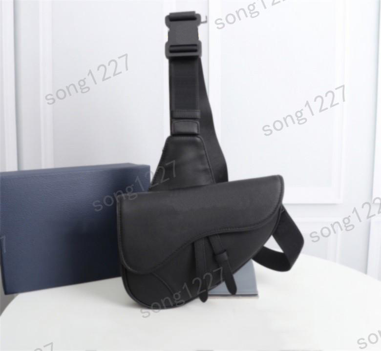 Classic D Luxurys Designers Bag exquisite and elegant Messenger Shoulder Bags 40 sewing line shape all reflect the texture Simple stylish cool vintage canvas style, D box
Classic D Luxurys Designers Bag exquisite and elegant Messenger Shoulder Bags 40 sewing line shape all reflect the texture Simple stylish cool vintage canvas style, D box