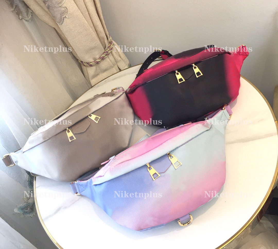 2022 catwalk new BUMBAG waist package Monograms Canvas Gradient color luxury designer shoulder bag crossbody M40161 M43644, #1
2022 catwalk new BUMBAG waist package Monograms Canvas Gradient color luxury designer shoulder bag crossbody M40161 M43644, #1
