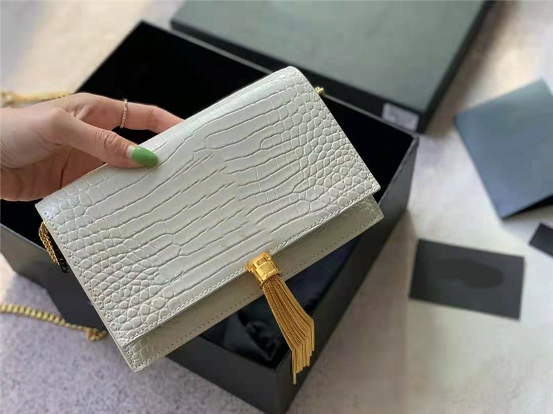 Gold Tassel White Alligator Kate Bag Chains Strap Shoulder bags Quality Handbags classic shiny crocodile pattern Cross Body Fashion Wallets
Gold Tassel White Alligator Kate Bag Chains Strap Shoulder bags Quality Handbags classic shiny crocodile pattern Cross Body Fashion Wallets