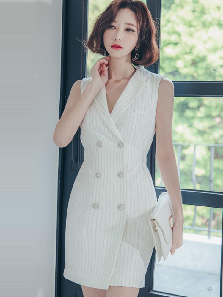 Casual Dresses Simple Style Elegant Striped Sleeveless Double Breasted Bodycon Pencil Dress Fashion Formal Office Lady Work 2022 Summer Dres, White
Casual Dresses Simple Style Elegant Striped Sleeveless Double Breasted Bodycon Pencil Dress Fashion Formal Office Lady Work 2022 Summer Dres, White