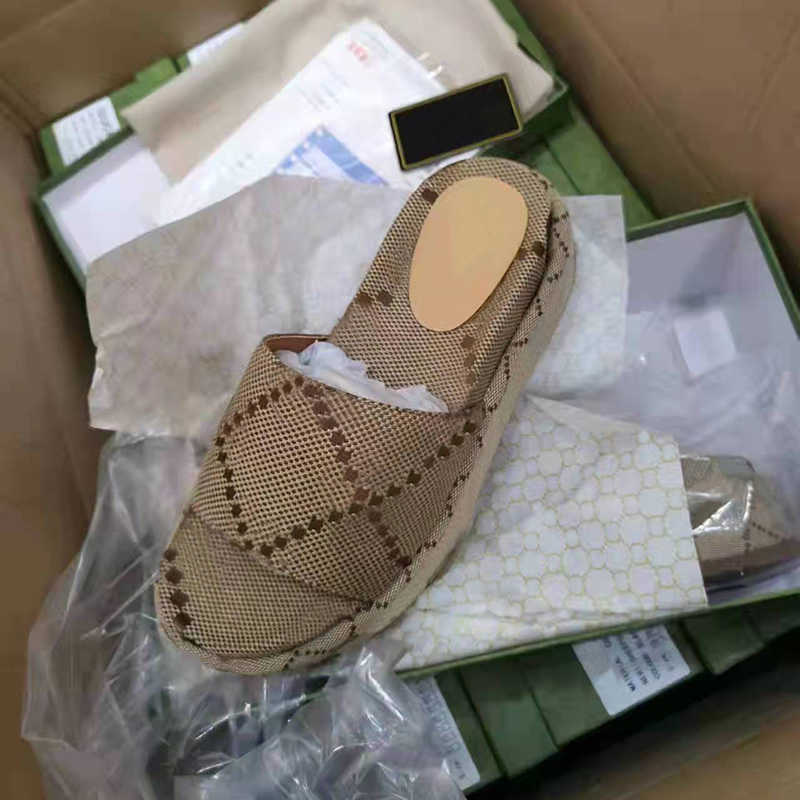 2022 Fashion slide sandals slippers for men women WITH ORIGINAL BOX Hot Designer unisex beach flip flops slipper TOP QUALITY ERU 36-42
2022 Fashion slide sandals slippers for men women WITH ORIGINAL BOX Hot Designer unisex beach flip flops slipper TOP QUALITY ERU 36-42