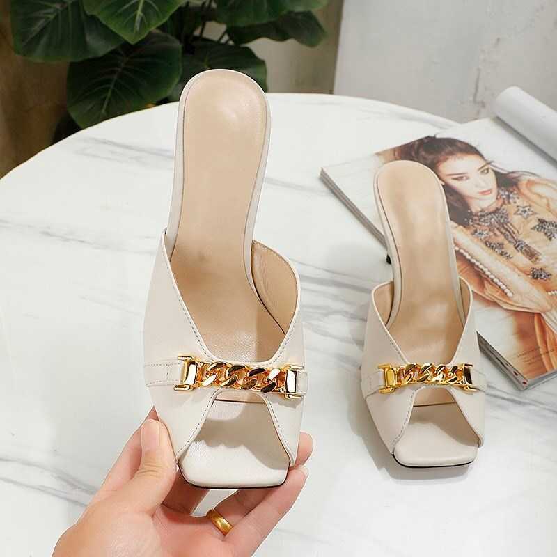 Elegant temperament outer wear Baotou pointed sandals and slippers women 2020 spring bow patent leather stiletto high heel half slippers