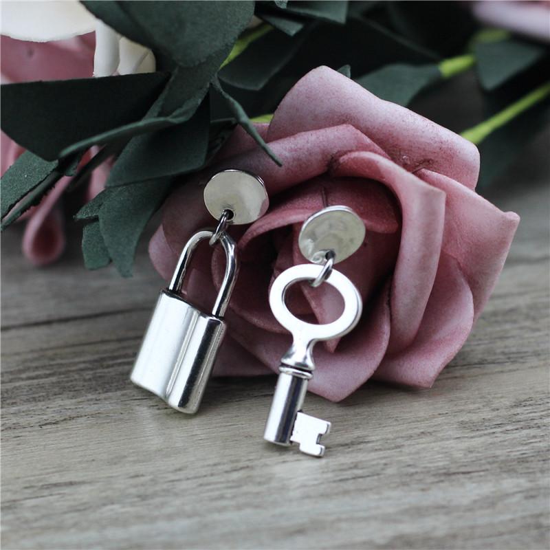 Dangle & Chandelier Anslow Brand Sale Unique Design Metal Couple Promise Love Key And Lock Earrings For Women Party Jewelry Accessory LOW004
Dangle & Chandelier Anslow Brand Sale Unique Design Metal Couple Promise Love Key And Lock Earrings For Women Party Jewelry Accessory LOW004
