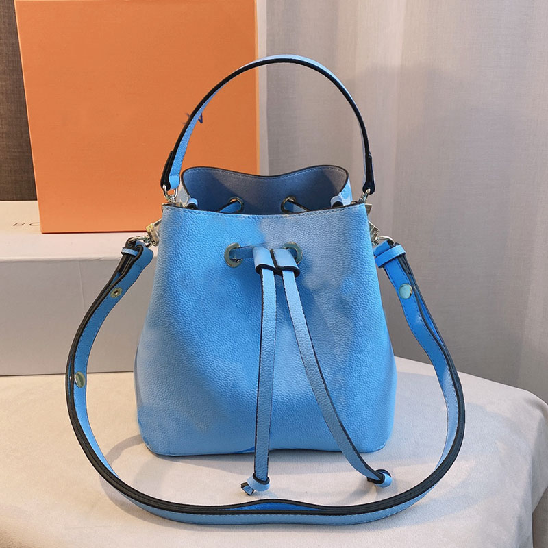 Women Tote Shopper Bag Bucket Handbag Wallet Fashion Colored Letter Genuine Leather Shoulder Bags High Quality Hardware Drawstring 01
Women Tote Shopper Bag Bucket Handbag Wallet Fashion Colored Letter Genuine Leather Shoulder Bags High Quality Hardware Drawstring 01