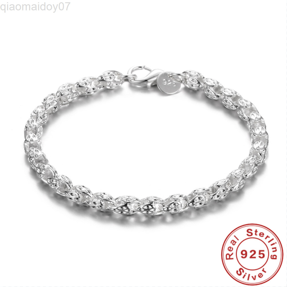New 925 Sterling Silver Bracelet Leading Scares Buckle Bracelet Men And Women Jewelry Wedding Gift L220812
New 925 Sterling Silver Bracelet Leading Scares Buckle Bracelet Men And Women Jewelry Wedding Gift L220812