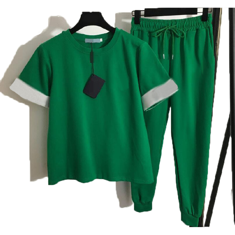 Designer Women Pants Tracksuits Spring Sports Wear Pra New Sports Suit Triangular Letter Air Embossed Short-sleeved Summer T-shirt Elastic Waist Casual Sweatpants, Orange
Designer Women Pants Tracksuits Spring Sports Wear Pra New Sports Suit Triangular Letter Air Embossed Short-sleeved Summer T-shirt Elastic Waist Casual Sweatpants, Orange
