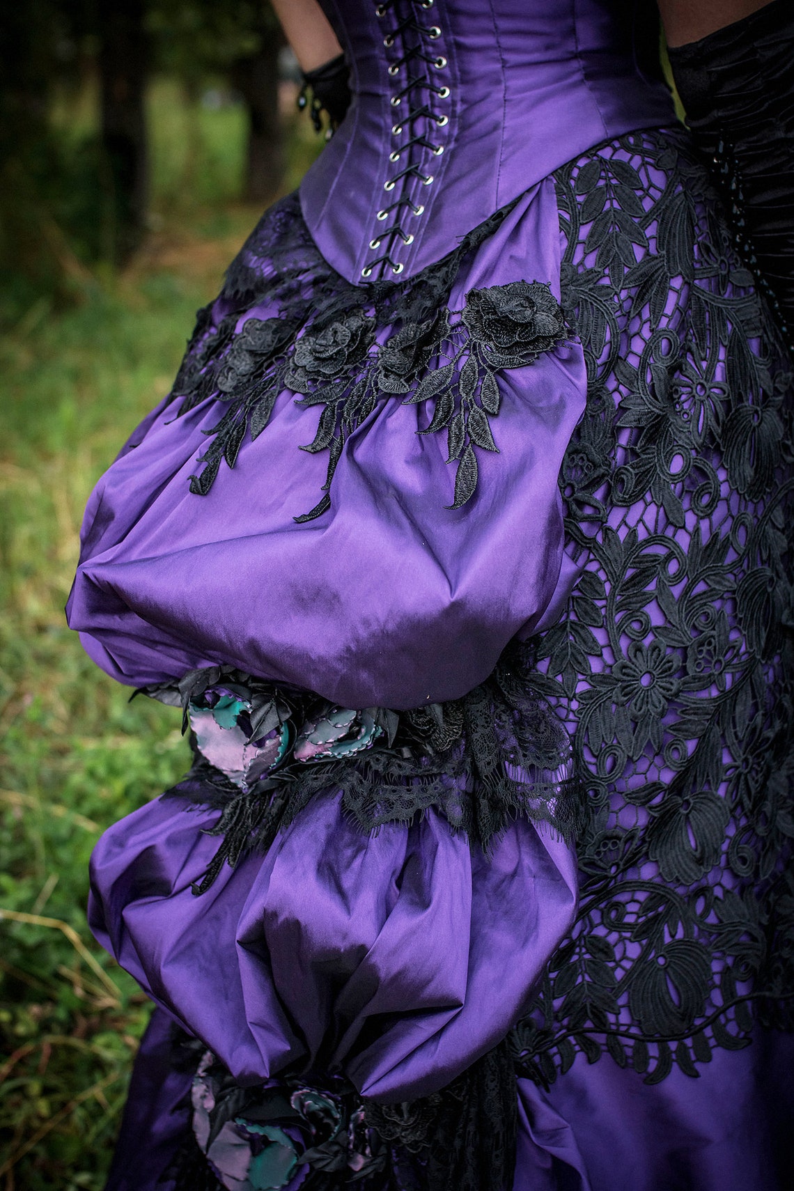 Vintage Purple And Black Victorian Evening Dresses Cap Sleeve Lace Ballroom Prom Gowns 2022 Women Historical Costume Corset Satin Special Occasion Dre