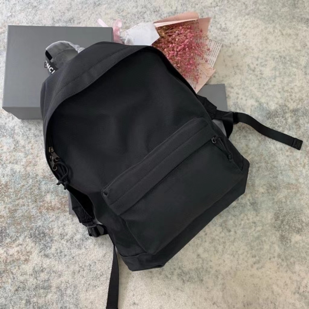 High Quality Classic Designer Bags Leather Mini size School Bags Women and Children Backpack Springs Lady Travel Outdoor Bag, Vip
High Quality Classic Designer Bags Leather Mini size School Bags Women and Children Backpack Springs Lady Travel Outdoor Bag, Vip