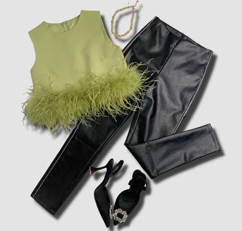 Women' Tanks & Camis 2022 Summer Elegant Tops And Blouses Women Solid Color Sleeveless Feather Hem Crop Casual Shirts Female Streetwear, Black
Women' Tanks & Camis 2022 Summer Elegant Tops And Blouses Women Solid Color Sleeveless Feather Hem Crop Casual Shirts Female Streetwear, Black