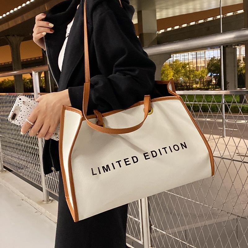 Evening Bags Casual Canvas Wild Western Style Large-Capacity Designer High-Quality Texture Women'S Shoulder Tote Underarm Bag, Black
Evening Bags Casual Canvas Wild Western Style Large-Capacity Designer High-Quality Texture Women'S Shoulder Tote Underarm Bag, Black