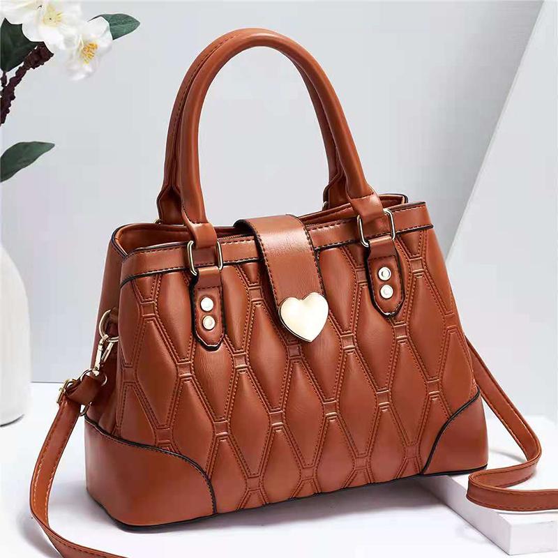 Evening Bags Women 2022 Hand Purse Fashion Trend Simple Large Capacity Handbag PU Leather Shoulder Bag DL123 31
Evening Bags Women 2022 Hand Purse Fashion Trend Simple Large Capacity Handbag PU Leather Shoulder Bag DL123 31