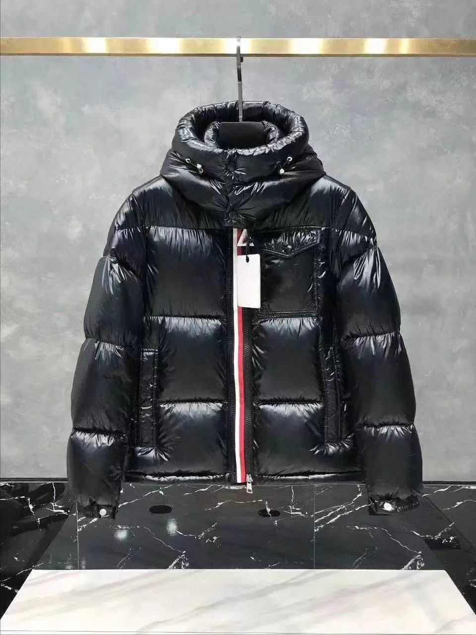 Monclair 00124 Mens down jacket monocle parka advanced autumn and winter short fashion hooded jackets, Black
Monclair 00124 Mens down jacket monocle parka advanced autumn and winter short fashion hooded jackets, Black