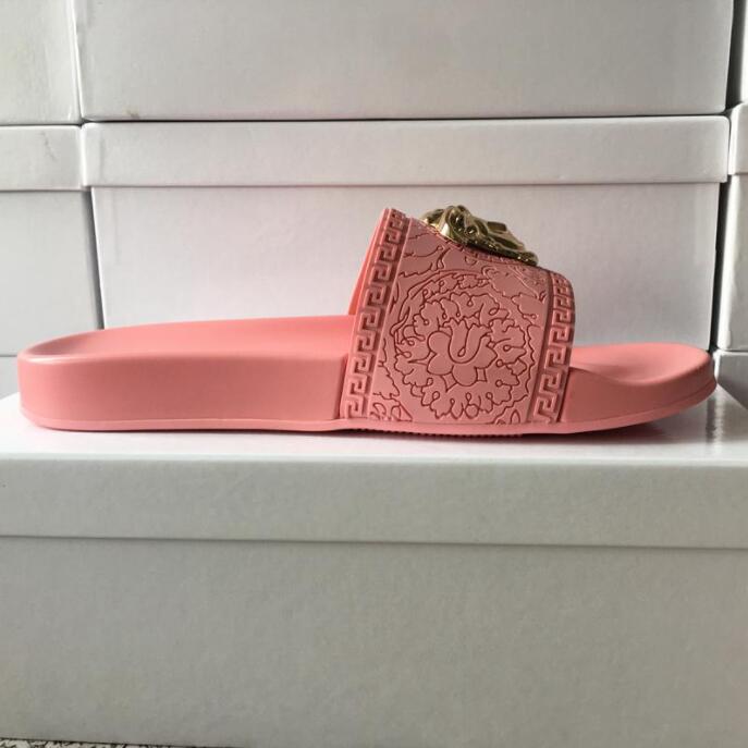 2021 sandals women slipper men slides waterfront brown leather sandal womens high heels mens shoes 35-45 with box and dust bag
2021 sandals women slipper men slides waterfront brown leather sandal womens high heels mens shoes 35-45 with box and dust bag