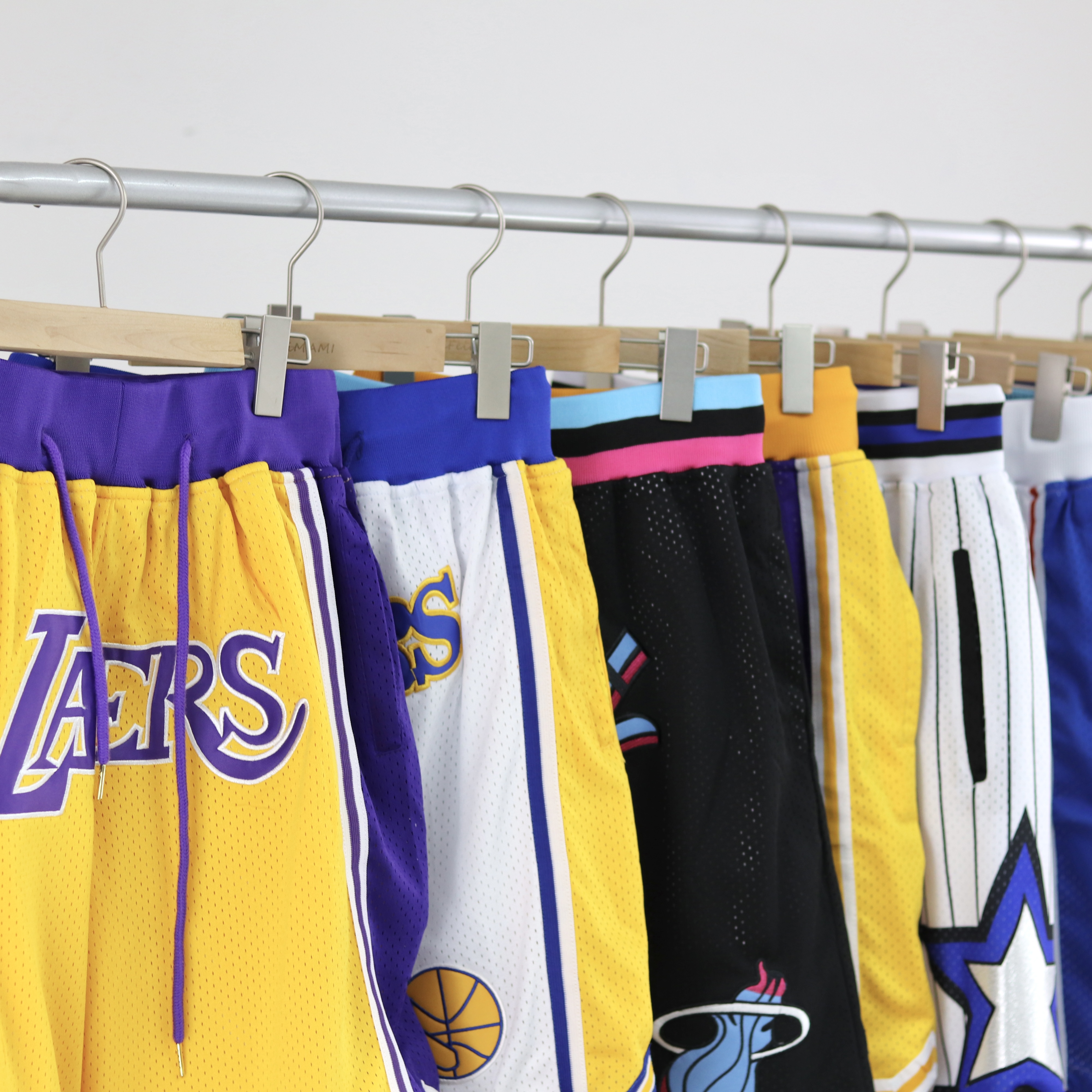 Teams Basketball Shorts Mens Summer casual outdoor Training Short Running Baseball Sports Pants With Pocket Zipper Mens Stitched, As
Teams Basketball Shorts Mens Summer casual outdoor Training Short Running Baseball Sports Pants With Pocket Zipper Mens Stitched, As
