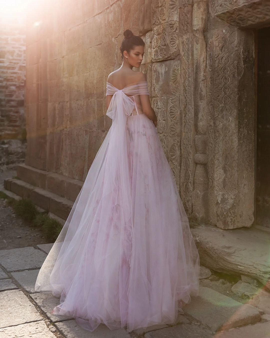 Romantic Evening Dresses Off Shoulder Tulle Applique Illusion Bow Floor Length Custom Made Princess Bridal Dress Robe De Mariée