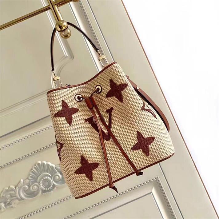 luxury Famous Designer Women Fashion handbags Shoulder Bags Cross Body Clutch Bag Bucket Plain Leather String Interior Zipper Pocket 02, Brown
luxury Famous Designer Women Fashion handbags Shoulder Bags Cross Body Clutch Bag Bucket Plain Leather String Interior Zipper Pocket 02, Brown