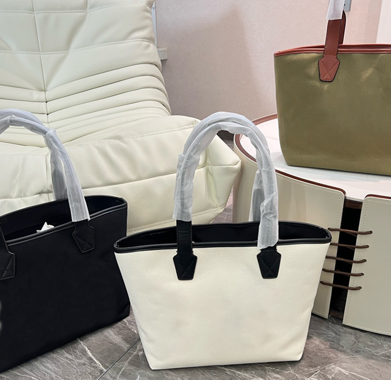 Shopping Bag 2022 Luxurys Designers SS Lady Fashion Chain Cross Body Bags Plain Shoulder Casual Famous Interior Zipper Pocket Women Popular Handbags Ttravel Bag, Customize
Shopping Bag 2022 Luxurys Designers SS Lady Fashion Chain Cross Body Bags Plain Shoulder Casual Famous Interior Zipper Pocket Women Popular Handbags Ttravel Bag, Customize