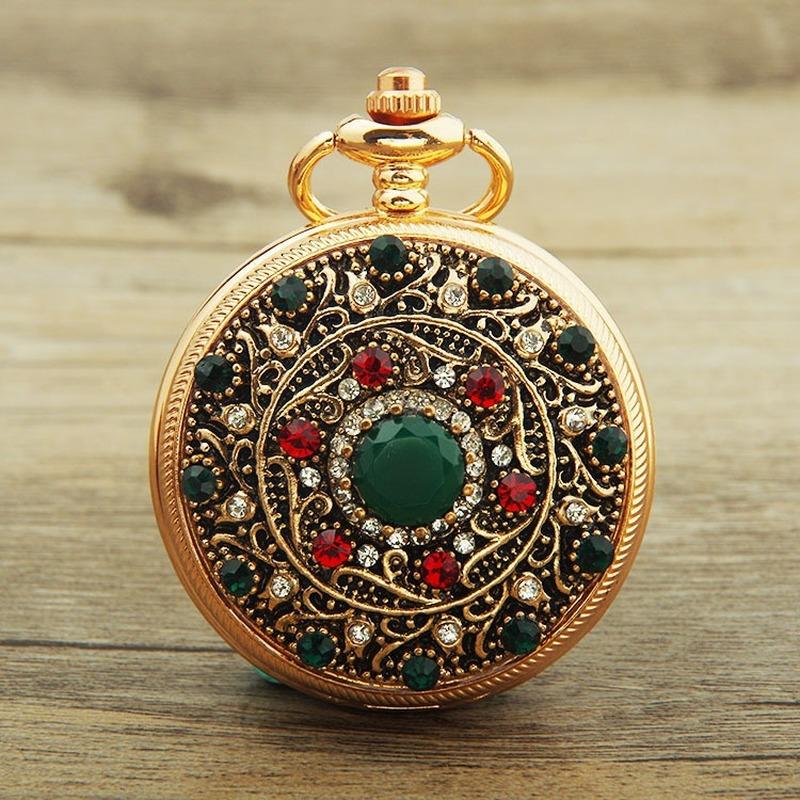 Chains Blucome Vintage Pocket Watch Red Ancient Face Rhinestone Green Edge Quartz Nostalgic Jewelry WatchChains
Chains Blucome Vintage Pocket Watch Red Ancient Face Rhinestone Green Edge Quartz Nostalgic Jewelry WatchChains