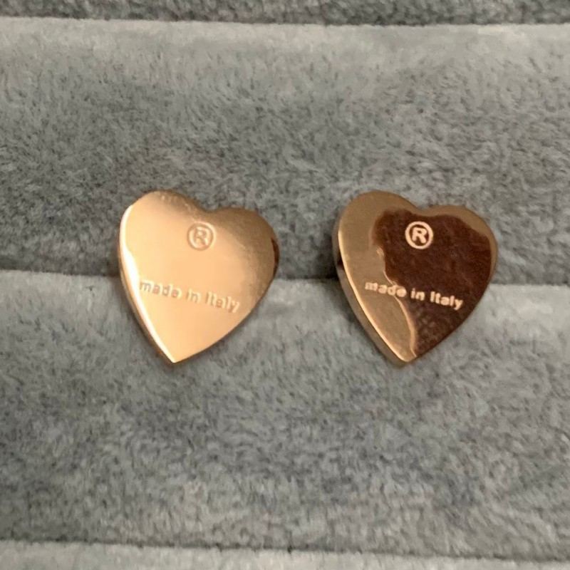 Top Quality Stainless Steel Women Designer Stud Luxury Style Simple Heart Love Couple Earrings For Christmas Gifts
Top Quality Stainless Steel Women Designer Stud Luxury Style Simple Heart Love Couple Earrings For Christmas Gifts