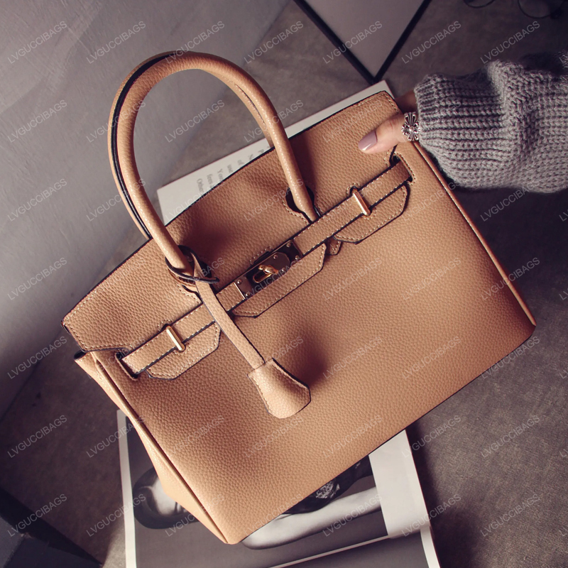 Luxury Designer Bags 2022 New Fashion Classic Trend 2nd Solid Color Women's Bag Leather Tote Bag High Quality Metal Shoulder Chain 20/25/30/35cm, Box
Luxury Designer Bags 2022 New Fashion Classic Trend 2nd Solid Color Women's Bag Leather Tote Bag High Quality Metal Shoulder Chain 20/25/30/35cm, Box