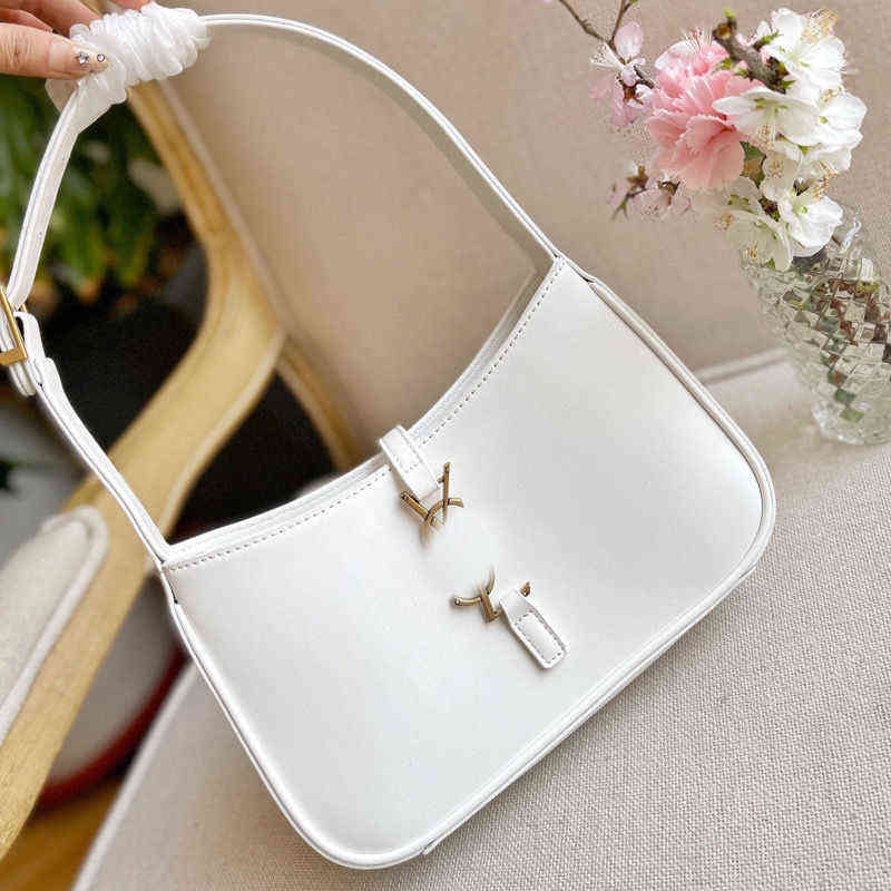 Handbag Paris Designer Brand Luxury Chain Tassel Shoulder Bag Siant Lourent Manhattan Niki Women's Trendy Leather Retro Versatile Lady Purse C2T8, White
Handbag Paris Designer Brand Luxury Chain Tassel Shoulder Bag Siant Lourent Manhattan Niki Women's Trendy Leather Retro Versatile Lady Purse C2T8, White