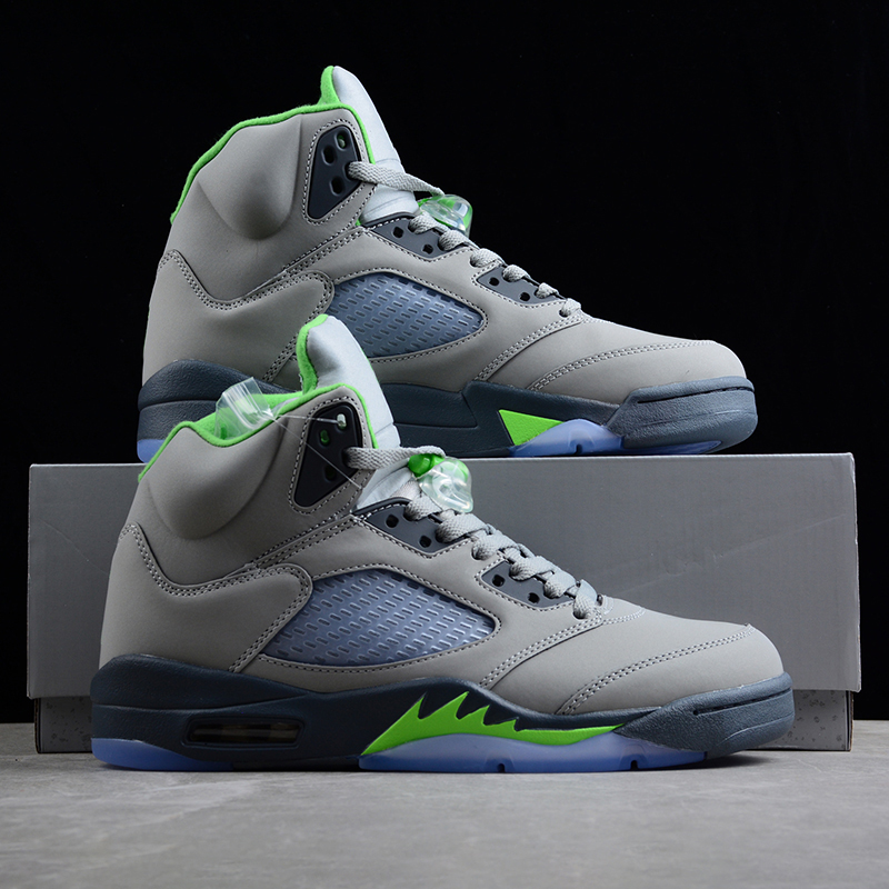 Easyhoom 5 5s Basketball Shoes Mens Womens Green Bean Oregon Top 3 suede alternate grape Light Aqua 5 Sneakers Trainers With Box, Wings 40-46
Easyhoom 5 5s Basketball Shoes Mens Womens Green Bean Oregon Top 3 suede alternate grape Light Aqua 5 Sneakers Trainers With Box, Wings 40-46