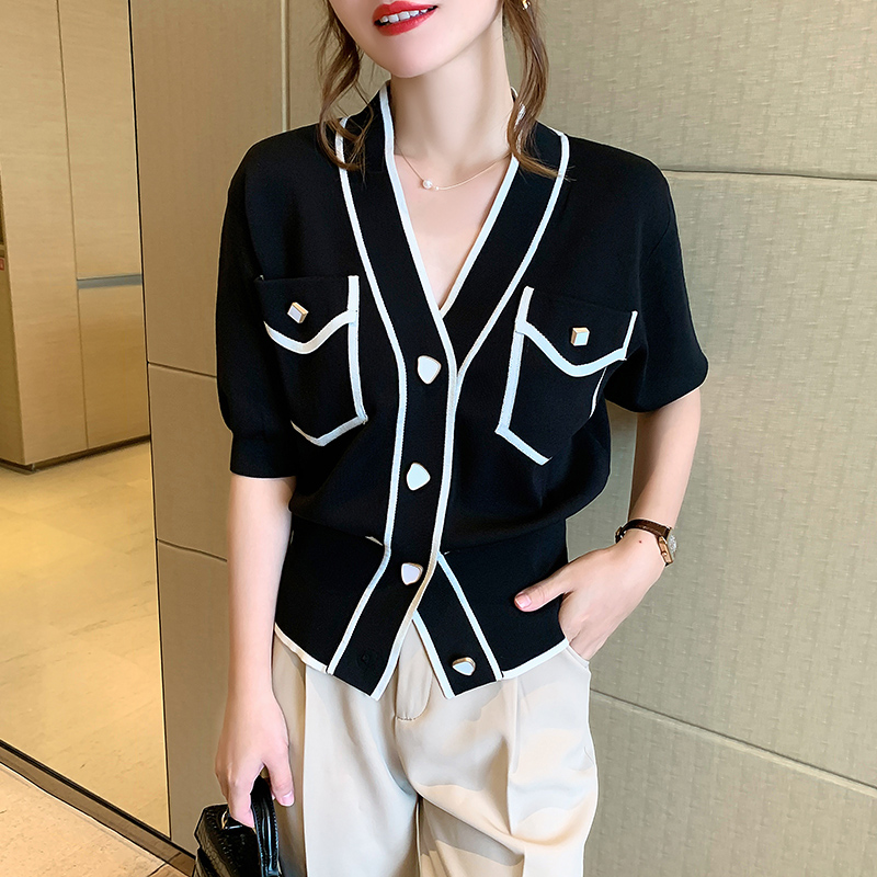Korean Fashion Elegant Patchwork Cardigan Women Short Sleeve Ice Silk Knitted Sweater V-Neck Summer Tops 2022, Green
Korean Fashion Elegant Patchwork Cardigan Women Short Sleeve Ice Silk Knitted Sweater V-Neck Summer Tops 2022, Green