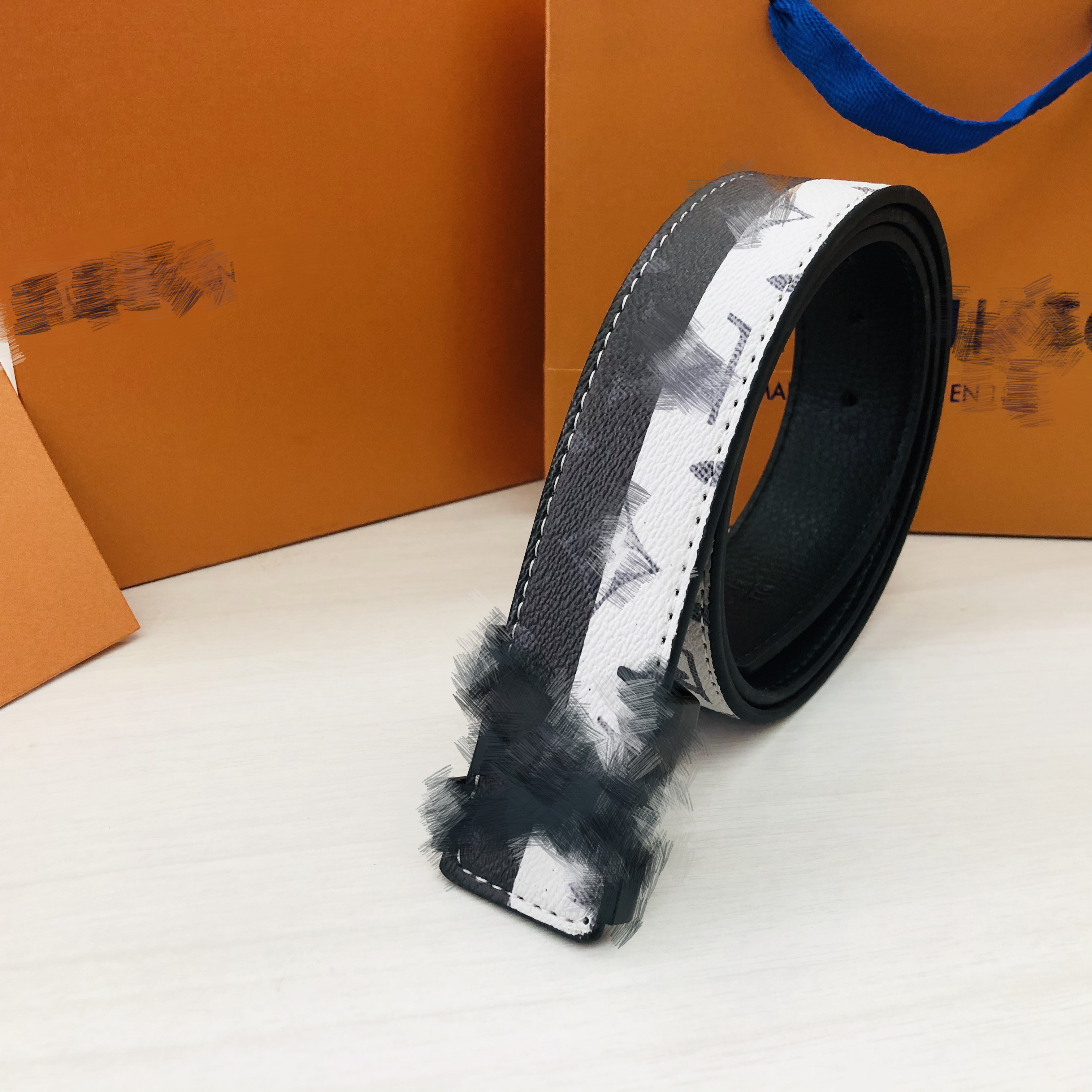 Fashion Designer Brands Belt Mens Luxurys Designers Belts For Men Woman Waistband Leather High Quality Leather, 3.8cm width
Fashion Designer Brands Belt Mens Luxurys Designers Belts For Men Woman Waistband Leather High Quality Leather, 3.8cm width