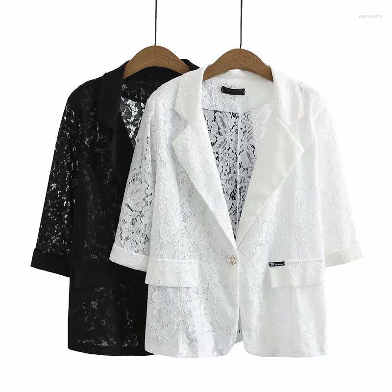 Women's Plus Size Outerwear & Coats Suit For Women Lapels Lace Hollowing Three Quarter Sleeve Length Thin Coat In Summer With Fatwomen Under, Black
Women's Plus Size Outerwear & Coats Suit For Women Lapels Lace Hollowing Three Quarter Sleeve Length Thin Coat In Summer With Fatwomen Under, Black
