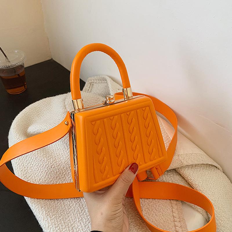Evening Bags Women Crossbody 2022 Clip Shell Handbags Female Shoulder Lady Designer Mini Leather And Purses Clutch, Purple
Evening Bags Women Crossbody 2022 Clip Shell Handbags Female Shoulder Lady Designer Mini Leather And Purses Clutch, Purple