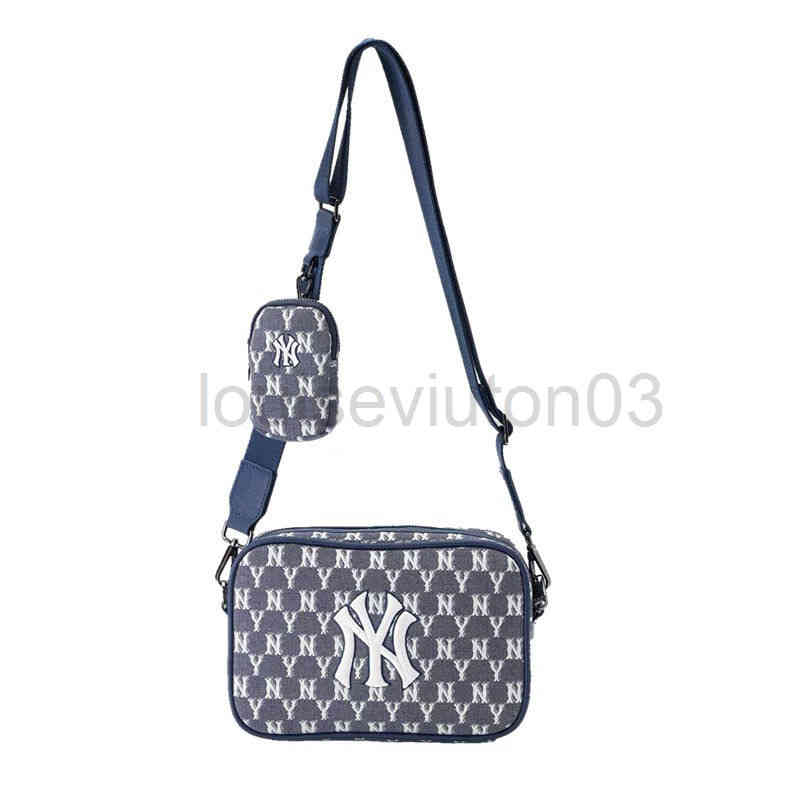 Designer Messenger Bag Man Woman Lovers Summer New Old Flower Retro Shoulder Women's Fashion Brand Luxe Embroidery Versatile NY Crossbody Bag, Denim blue camera bag high version
Designer Messenger Bag Man Woman Lovers Summer New Old Flower Retro Shoulder Women's Fashion Brand Luxe Embroidery Versatile NY Crossbody Bag, Denim blue camera bag high version