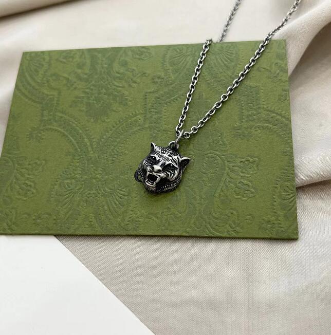 Luxury 925 Sterling Silver Choker Necklace Designer Tiger Jewelry Cuban Chain Stainless Steel Double Letter Wolf Pendants for Men hip hop Animal Chain Pendant
Luxury 925 Sterling Silver Choker Necklace Designer Tiger Jewelry Cuban Chain Stainless Steel Double Letter Wolf Pendants for Men hip hop Animal Chain Pendant