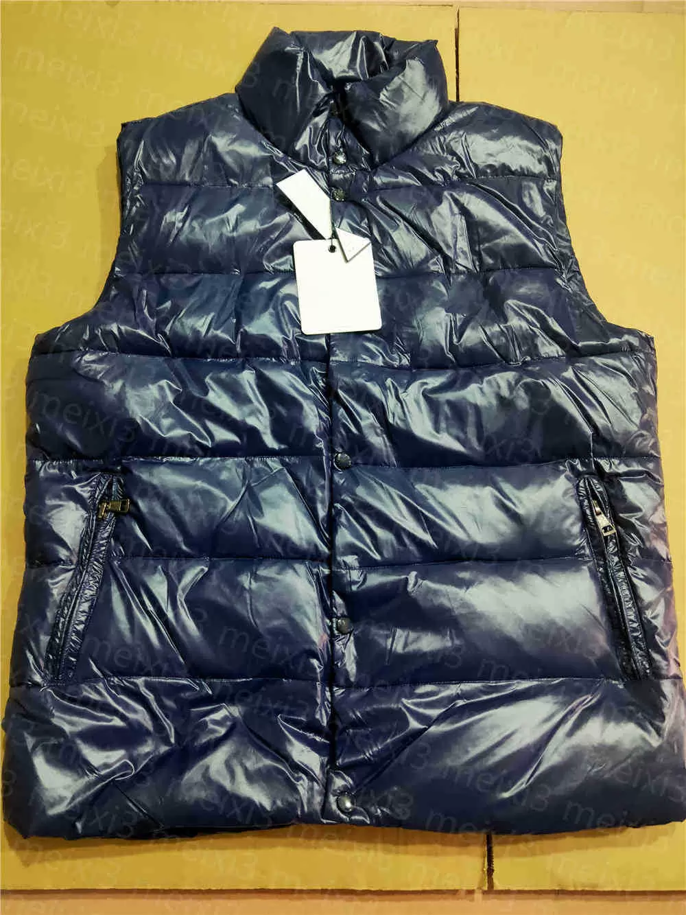 Monclair hao 21ss Men Vests Puffer jacket winter Down coats Vest Parkas Man Outerwear Coat Hooded Waterproof For Mens Women Windbreaker Keep warm Hoodie, No.2-wine red
Monclair hao 21ss Men Vests Puffer jacket winter Down coats Vest Parkas Man Outerwear Coat Hooded Waterproof For Mens Women Windbreaker Keep warm Hoodie, No.2-wine red