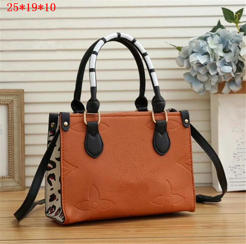Designer Women ONTHEGO Bags braided cowhide leather Wild at Heart leopard-print luxury Handbag Purse Tote Shoulder bag GM MM PM Novelty
Designer Women ONTHEGO Bags braided cowhide leather Wild at Heart leopard-print luxury Handbag Purse Tote Shoulder bag GM MM PM Novelty