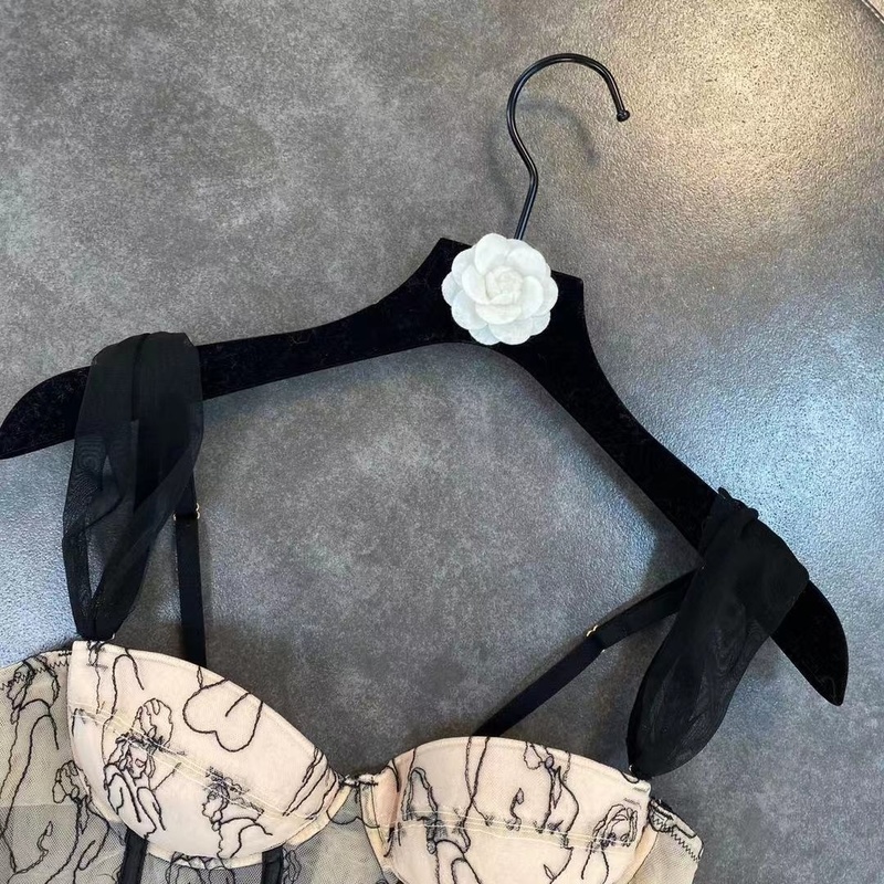 DEAT Summer Arrivals Sleeveless Mesh Strap Embroidery Fashion Temperament Fish Bone Tank Tops Women Camisole ML507 220316