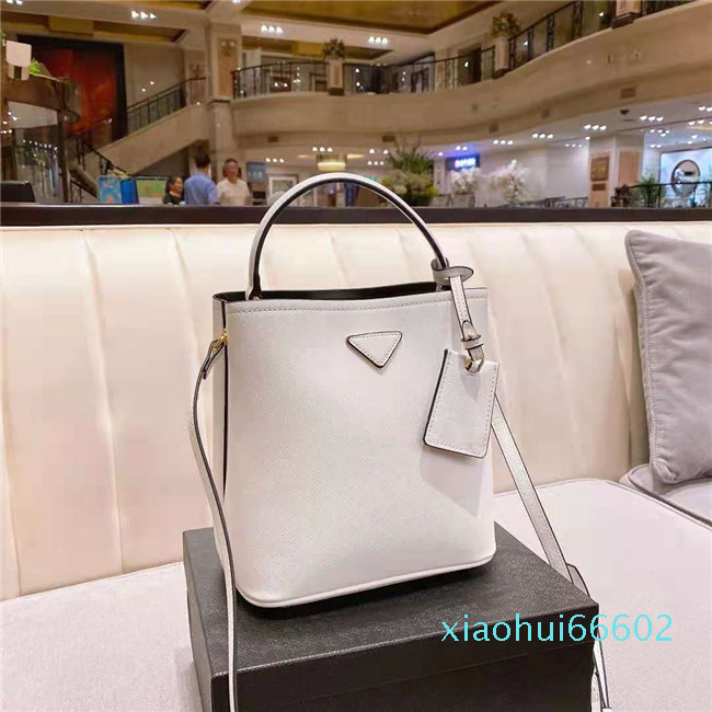 fashion catwalk style bucket bag luxury designer ladies handbag large capacity han dbag high-quality bags high-end single az451, Not a bag;buy a bag and get a dust bag
fashion catwalk style bucket bag luxury designer ladies handbag large capacity han dbag high-quality bags high-end single az451, Not a bag;buy a bag and get a dust bag